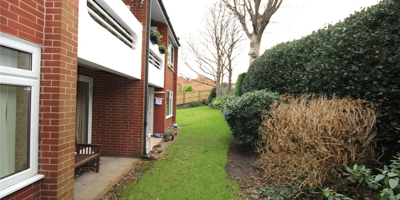 Caldy Road, West Kirby, CH48, photo 16