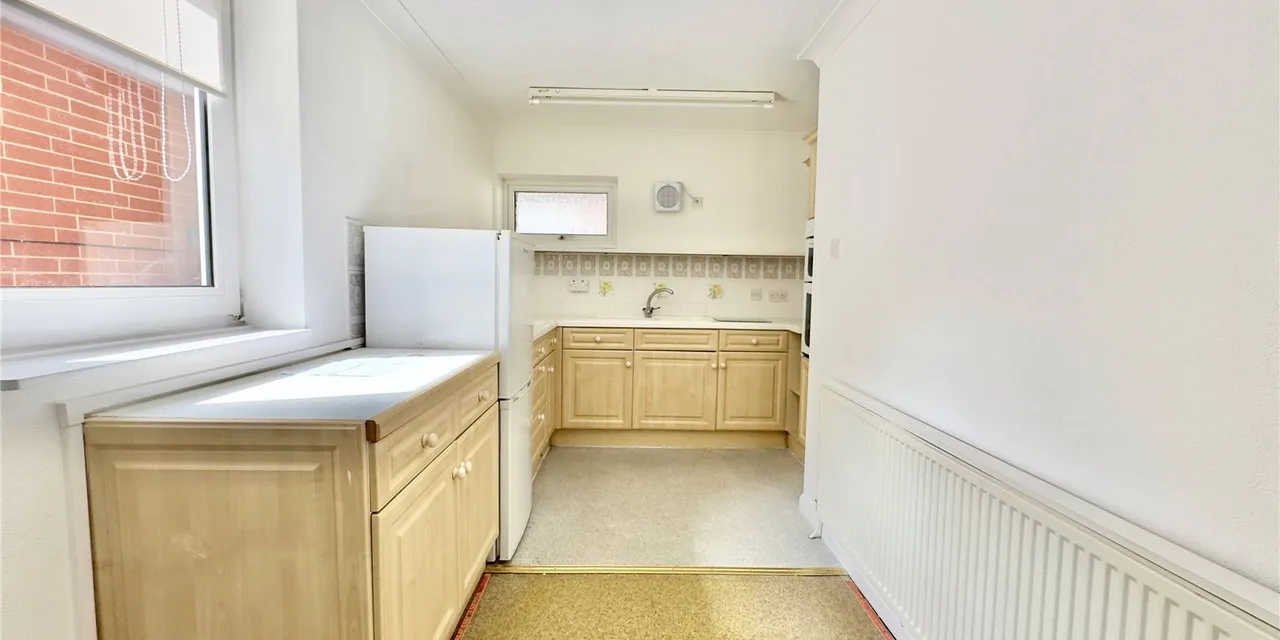 Caldy Road, West Kirby, CH48, photo 3