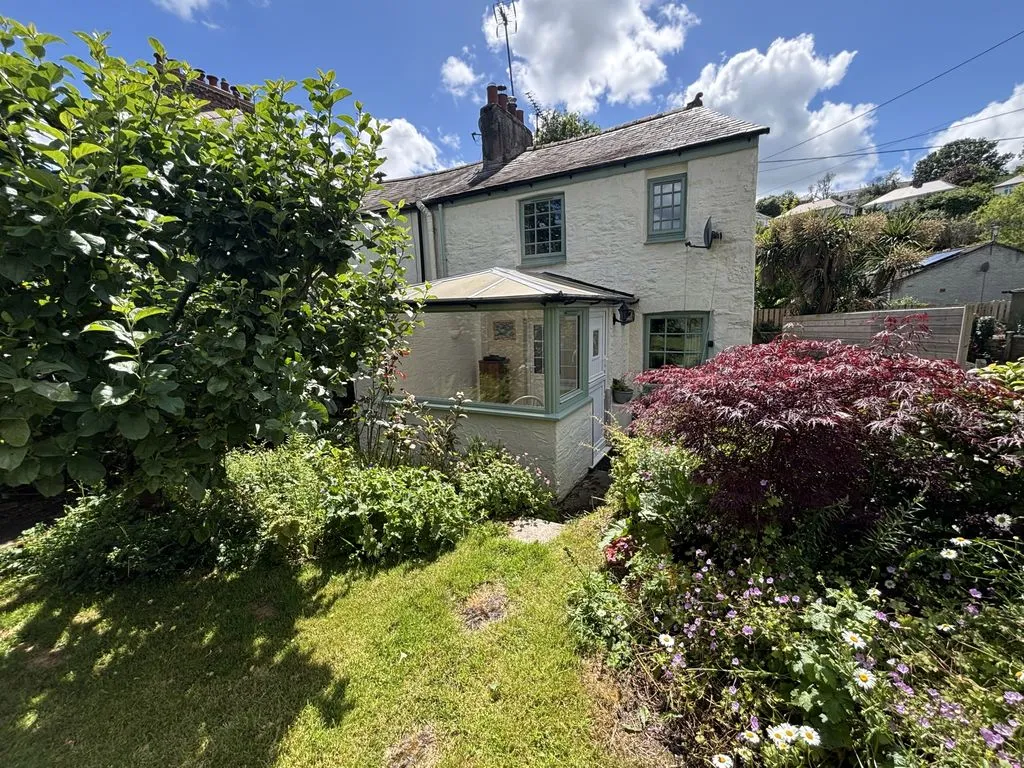 2 bed house for sale, The Moors, Lostwithiel, PL22