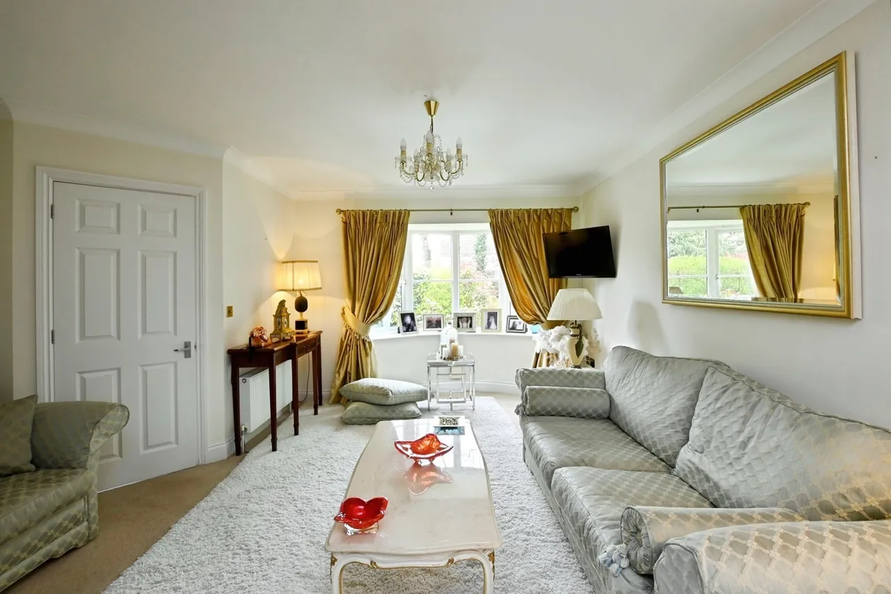 Netherwood Close, Midhurst, GU29, photo 3