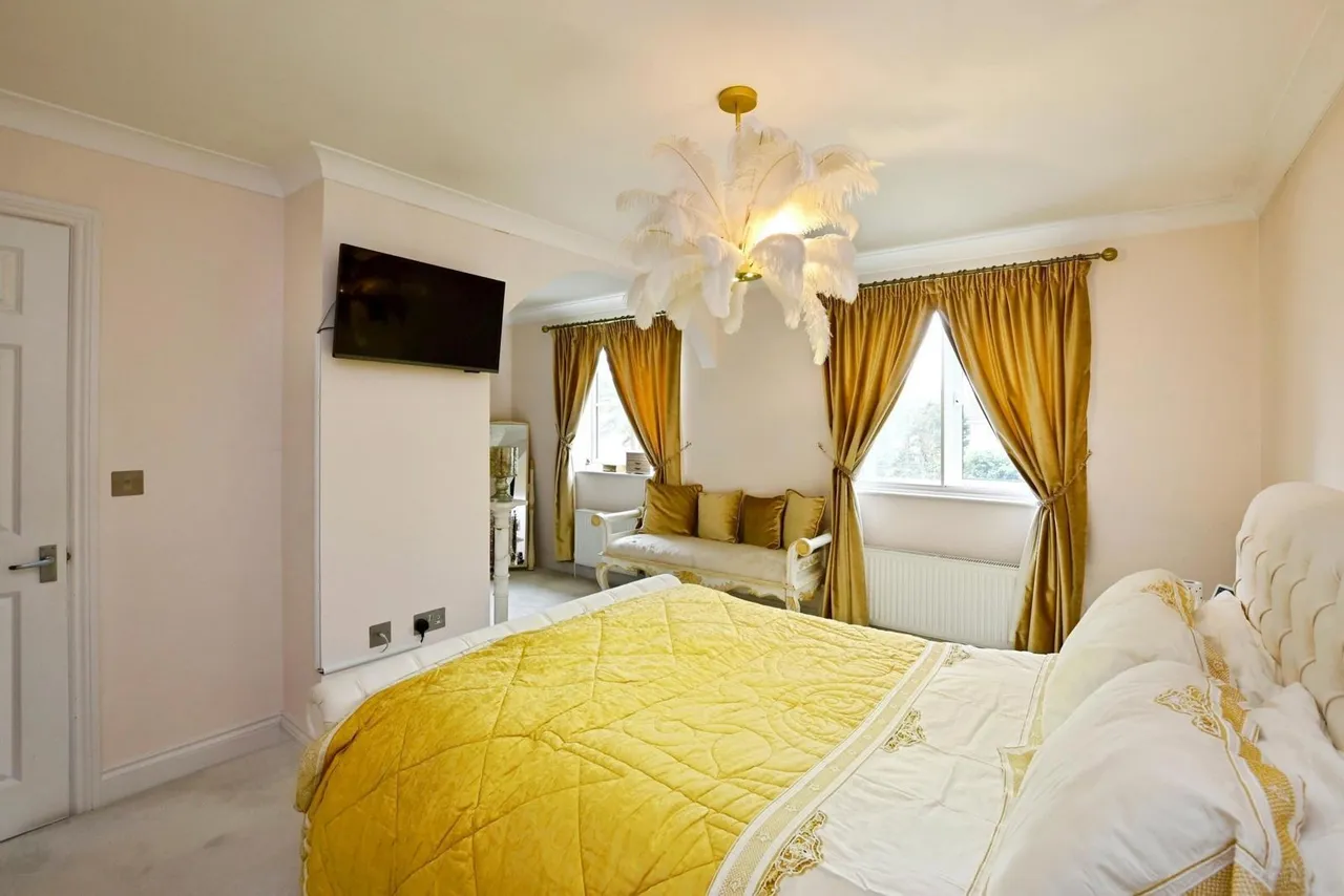 Netherwood Close, Midhurst, GU29, photo 12