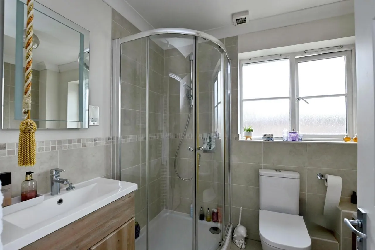 Netherwood Close, Midhurst, GU29, photo 15