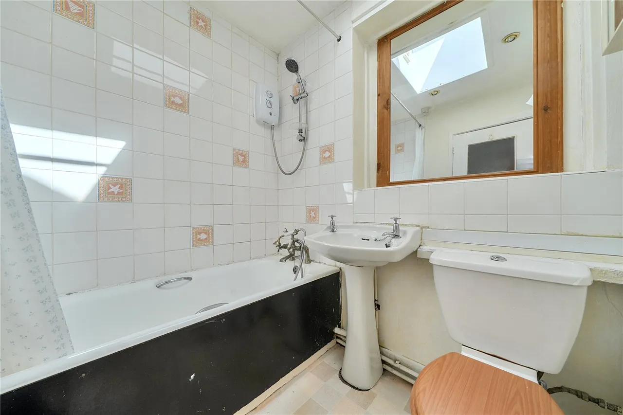 Mochdre, Newtown, Powys, SY16 4JS, photo 19