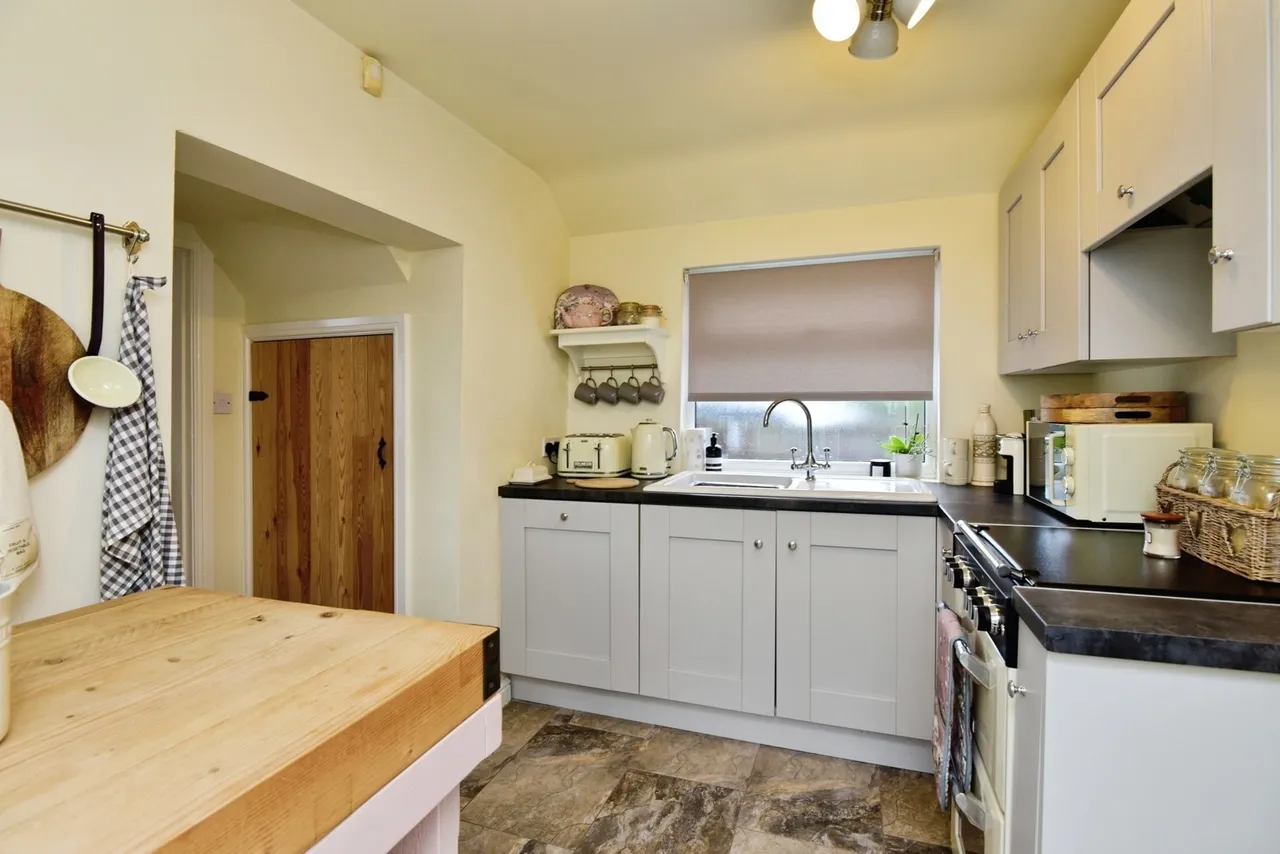 Ravens Lane, Bignall End, Stoke-on-Trent, Staffordshire, ST7, photo 16