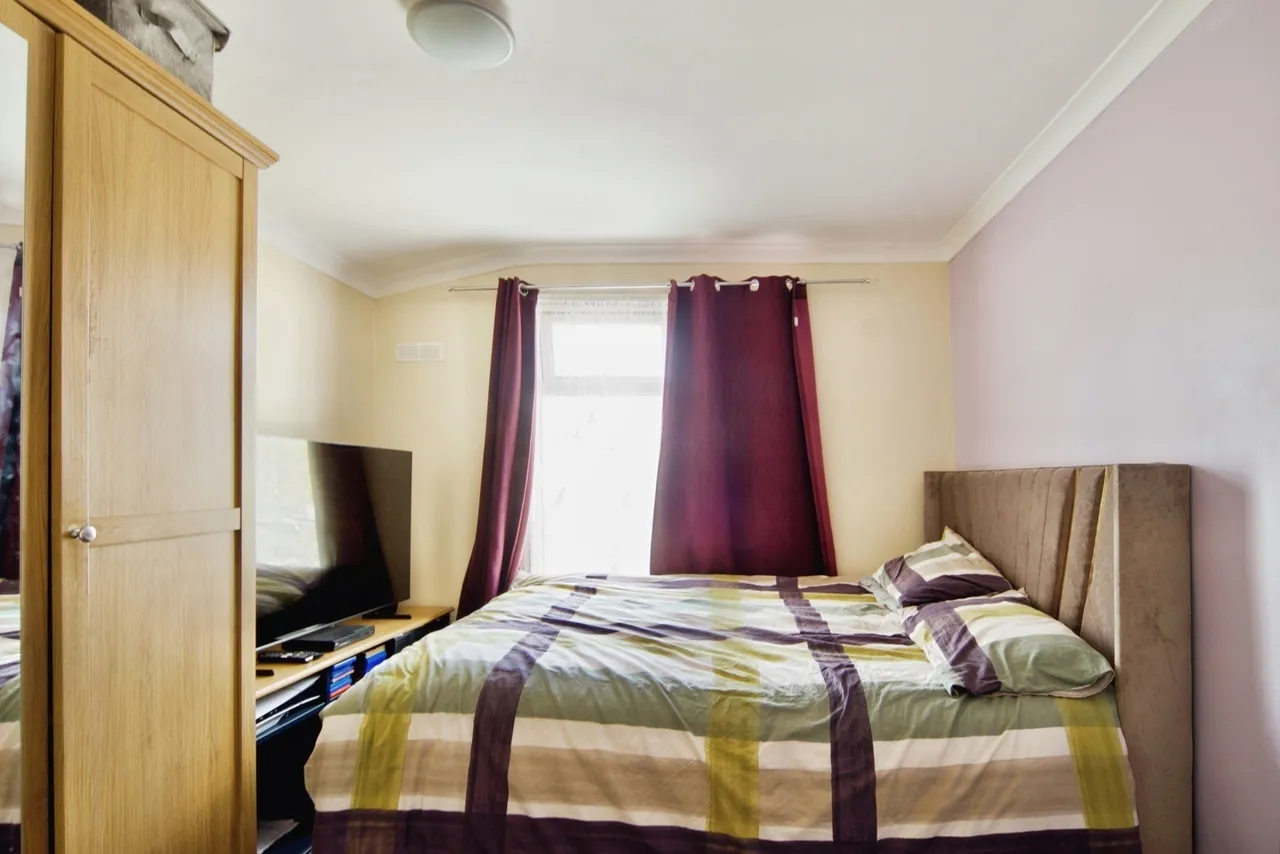 St. John's Road, Walthamstow, E17, photo 11