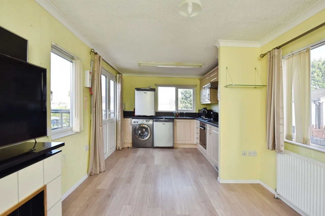 Pooles Lane, Hullbridge, SS5, photo 7