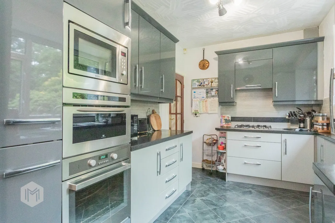 Moss Bank Way, Bolton, BL1 5TD, photo 6