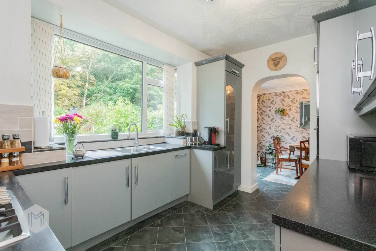 Moss Bank Way, Bolton, BL1 5TD, photo 3