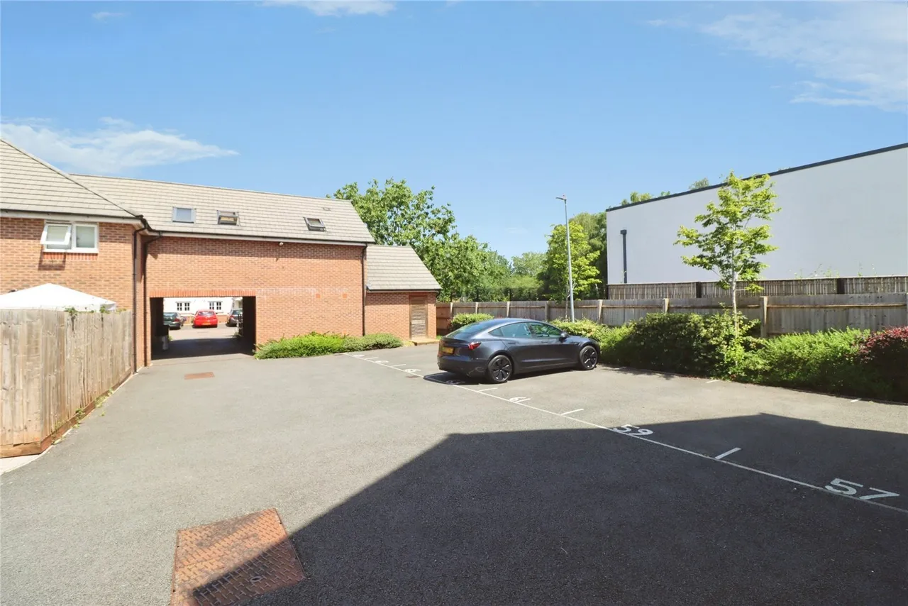 Alexander Road, Frenchay, Bristol, BS16, photo 9
