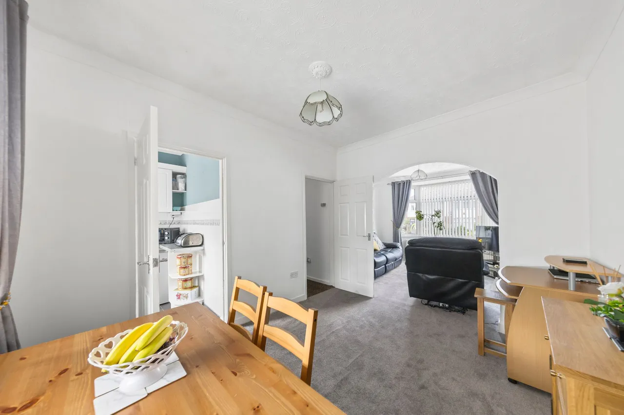 Waverley Avenue, Appleton, Warrington, Warrington, WA4 3BN, photo 4