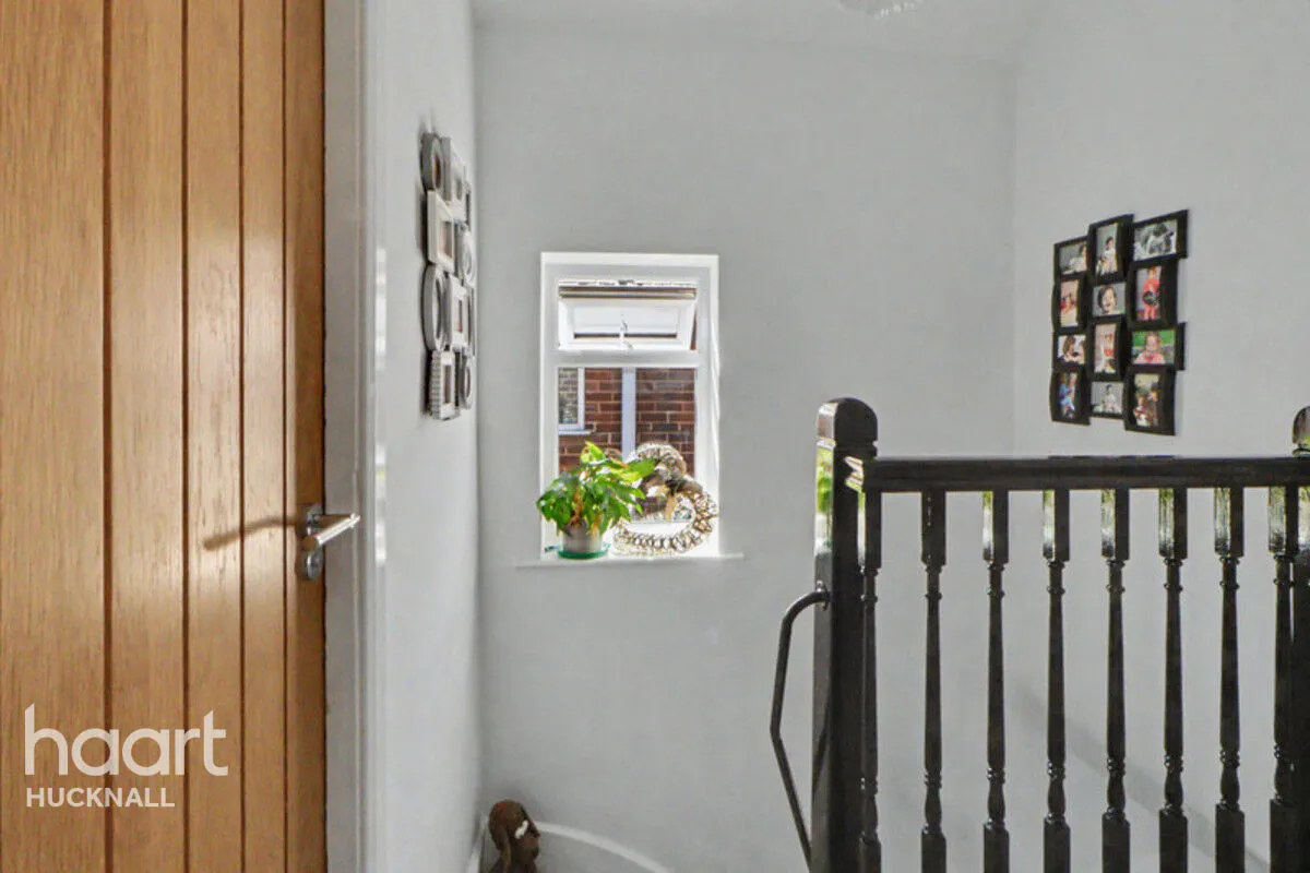 Nottingham Road, Nottingham, NG15, photo 11
