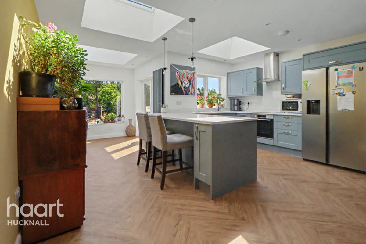 Nottingham Road, Nottingham, NG15, photo 2