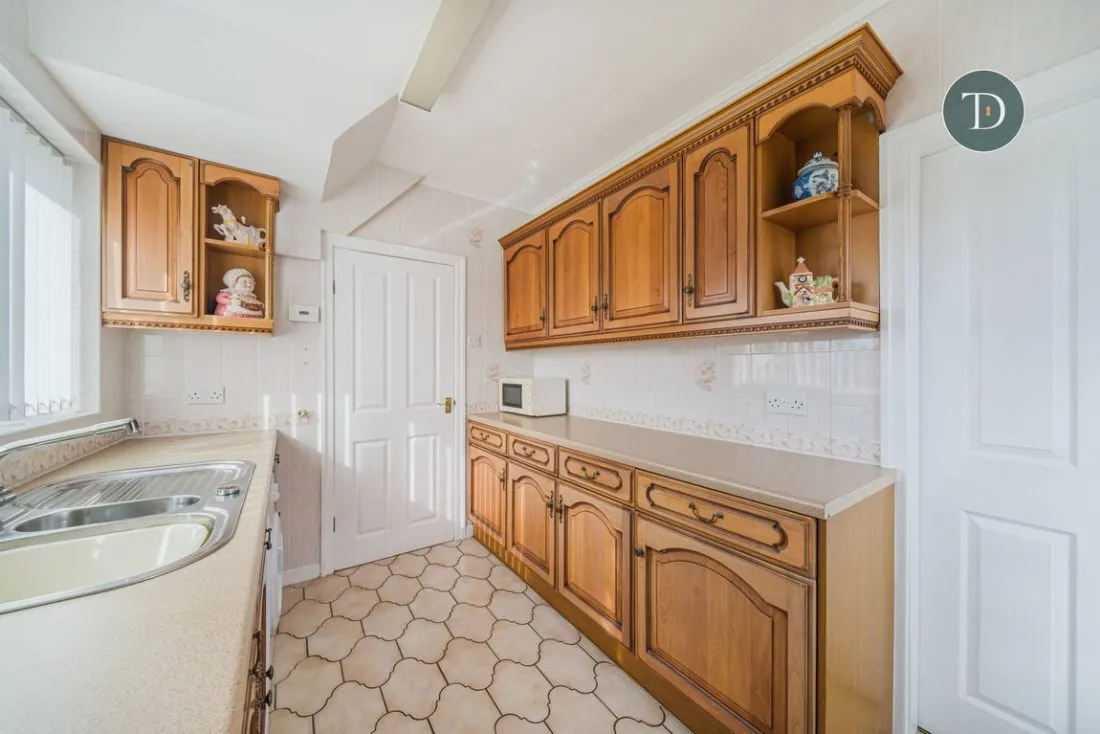 Maple Grove, Whitby, CH66 2PQ, photo 13