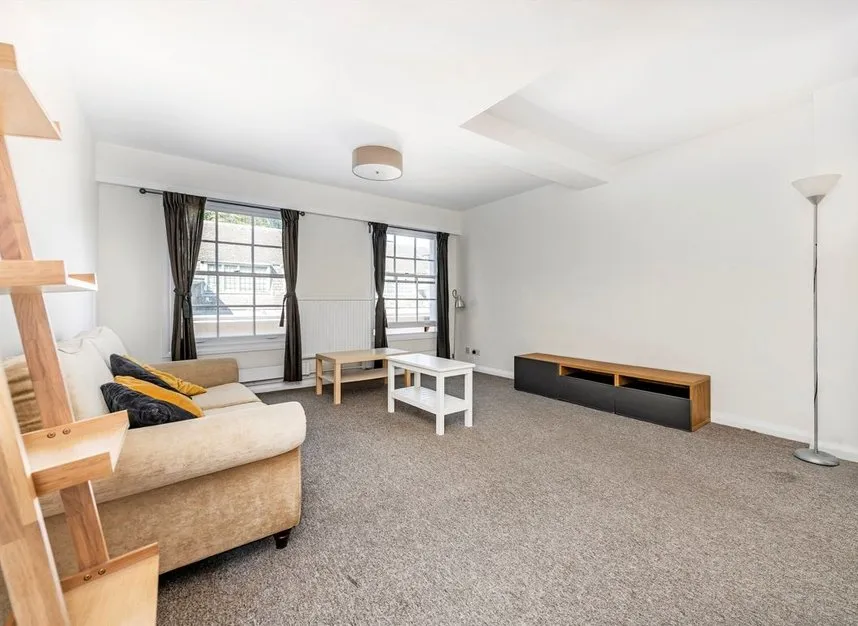 Tavistock Place, Bloomsbury, WC1H, photo 2
