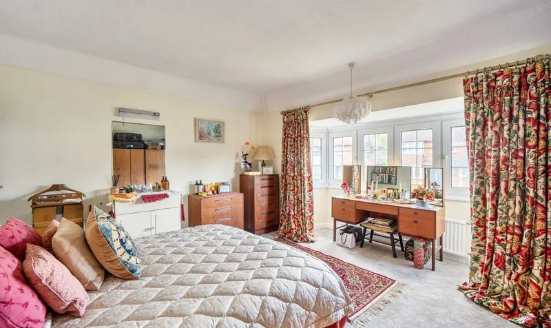 Copse Edge Avenue, Epsom, KT17, photo 10