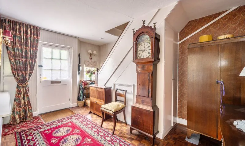 Copse Edge Avenue, Epsom, KT17, photo 2