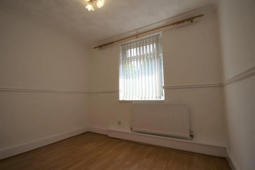 Summer Seat, Liverpool, L3, photo 8