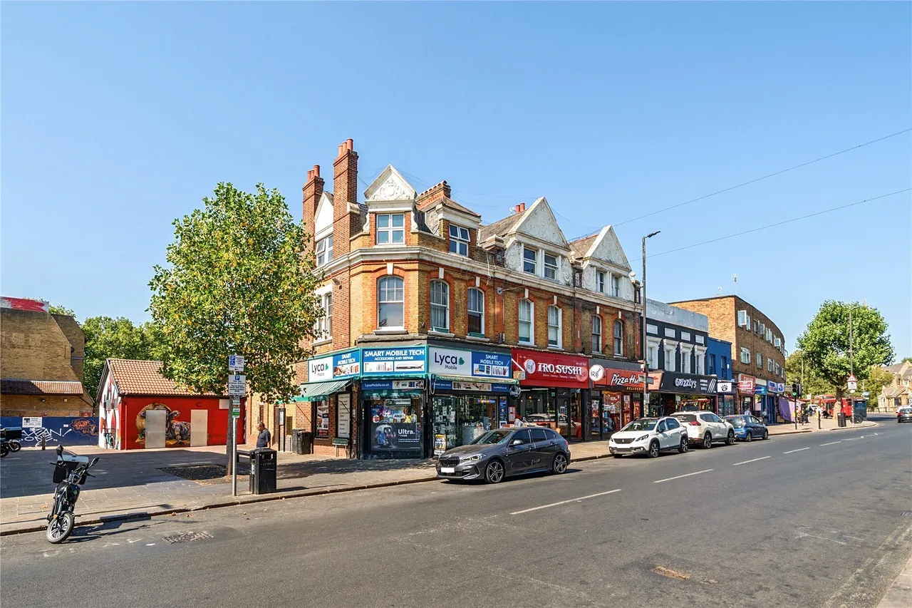 1 bed flat for sale — High Street, London, SE20