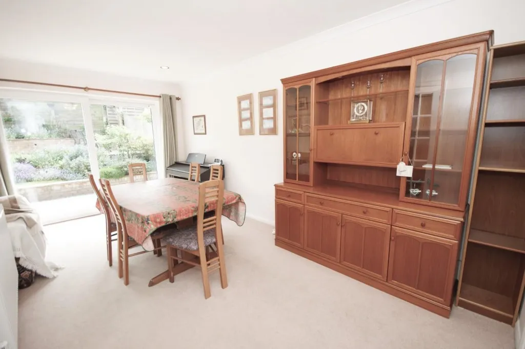 Churchill Road, Earls Barton, photo 5