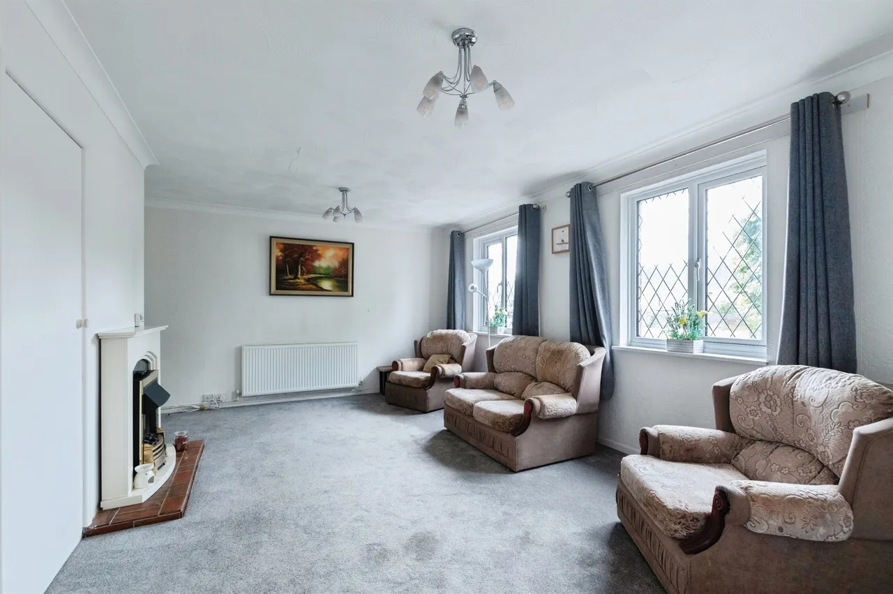 Corbin Avenue, Ferndown, photo 2