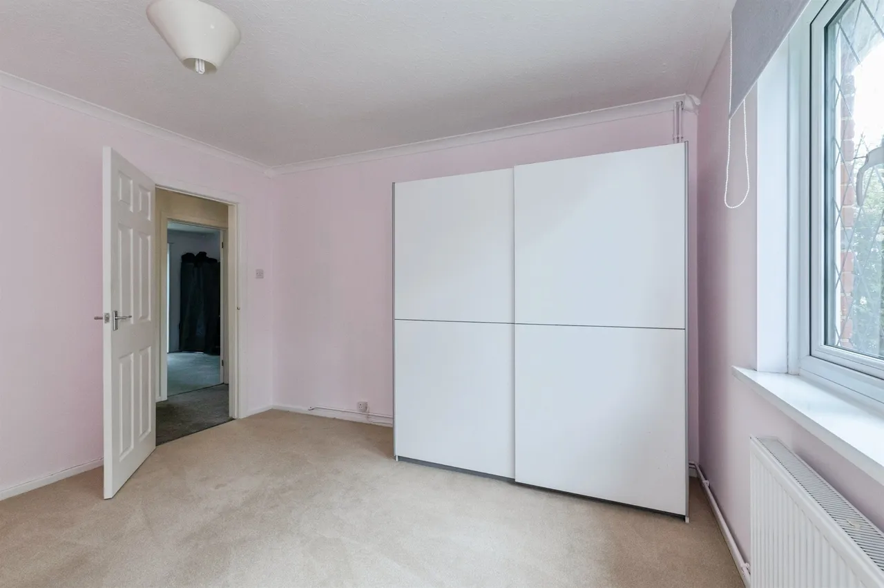 Corbin Avenue, Ferndown, photo 8