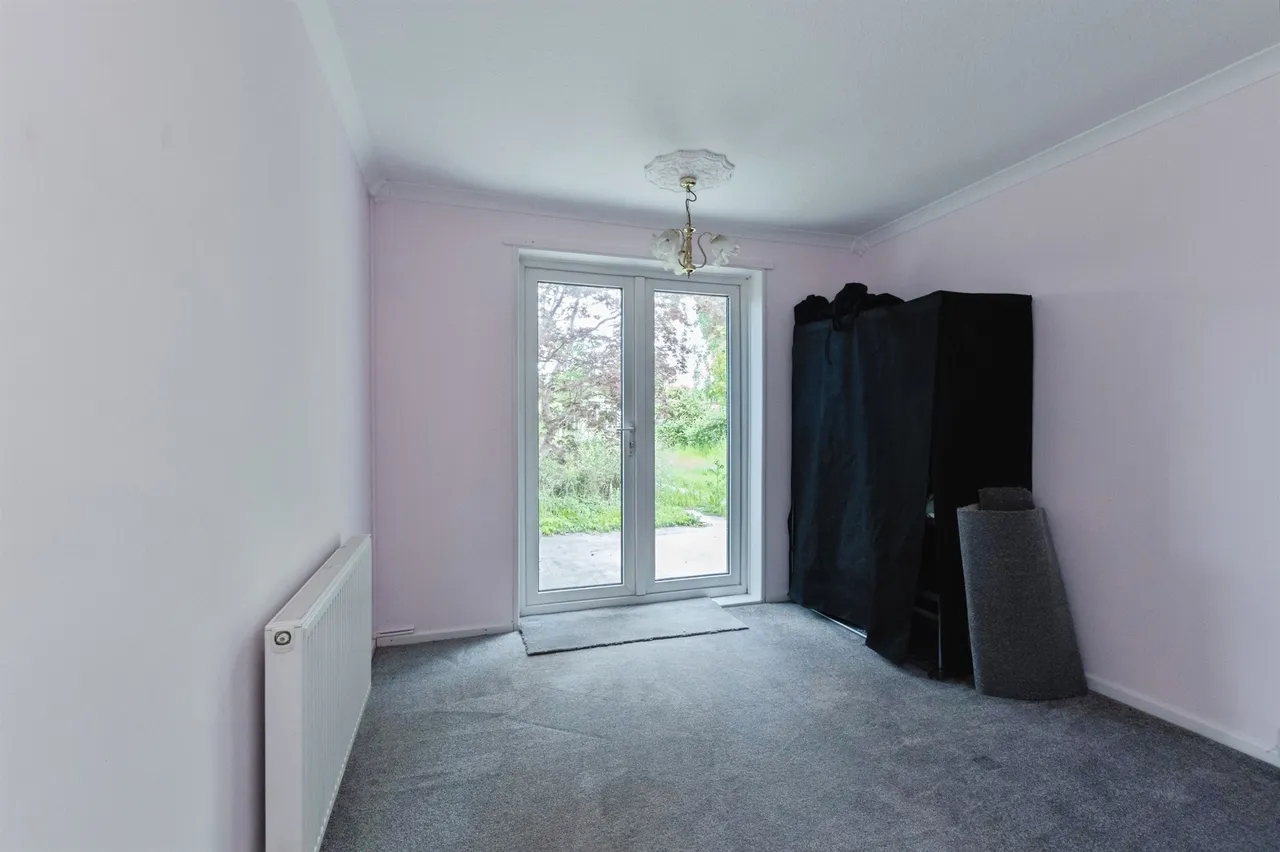 Corbin Avenue, Ferndown, photo 9
