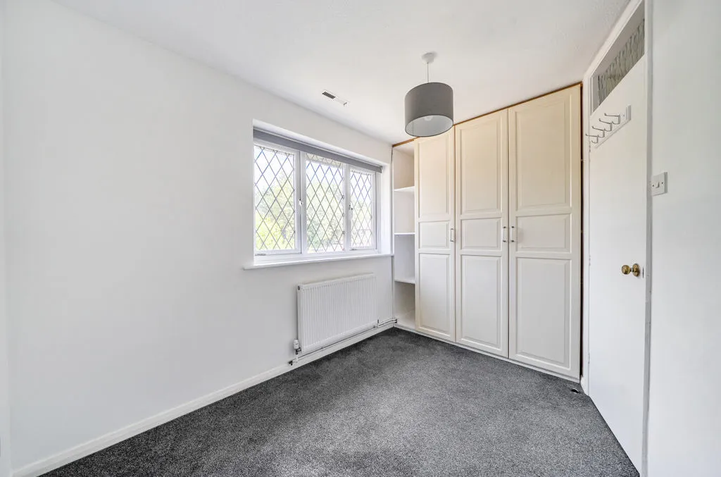 Aveling Close, Purley CR8 4DW, photo 11