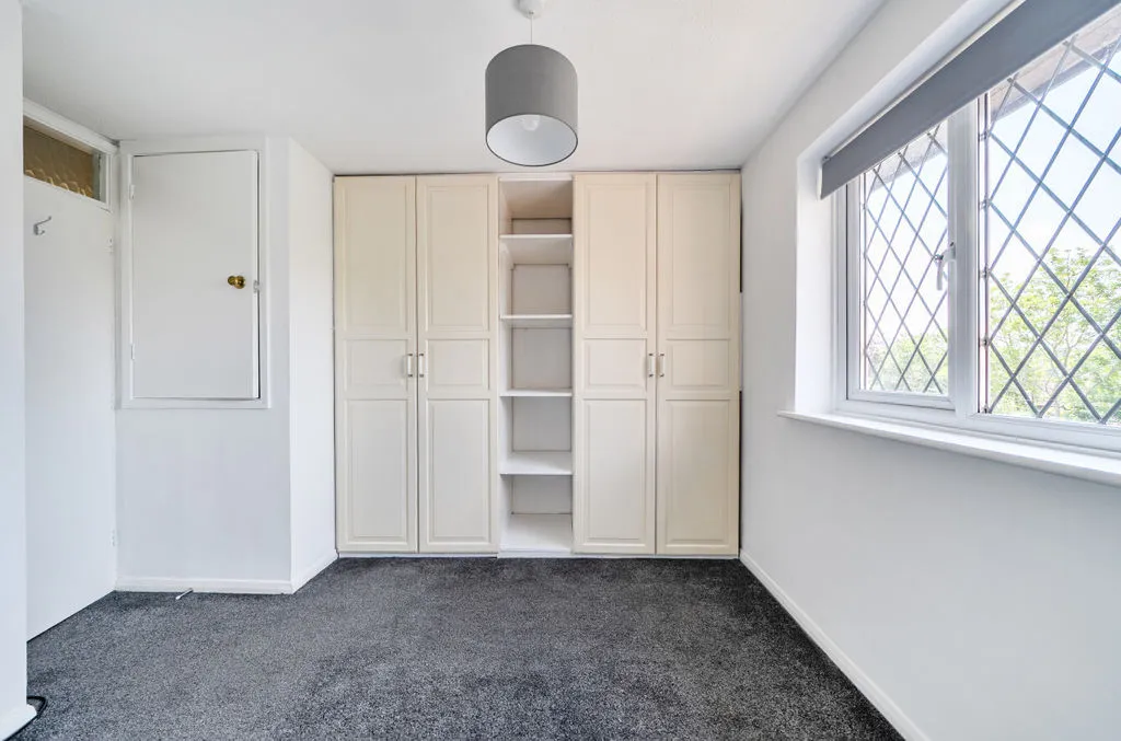 Aveling Close, Purley CR8 4DW, photo 15