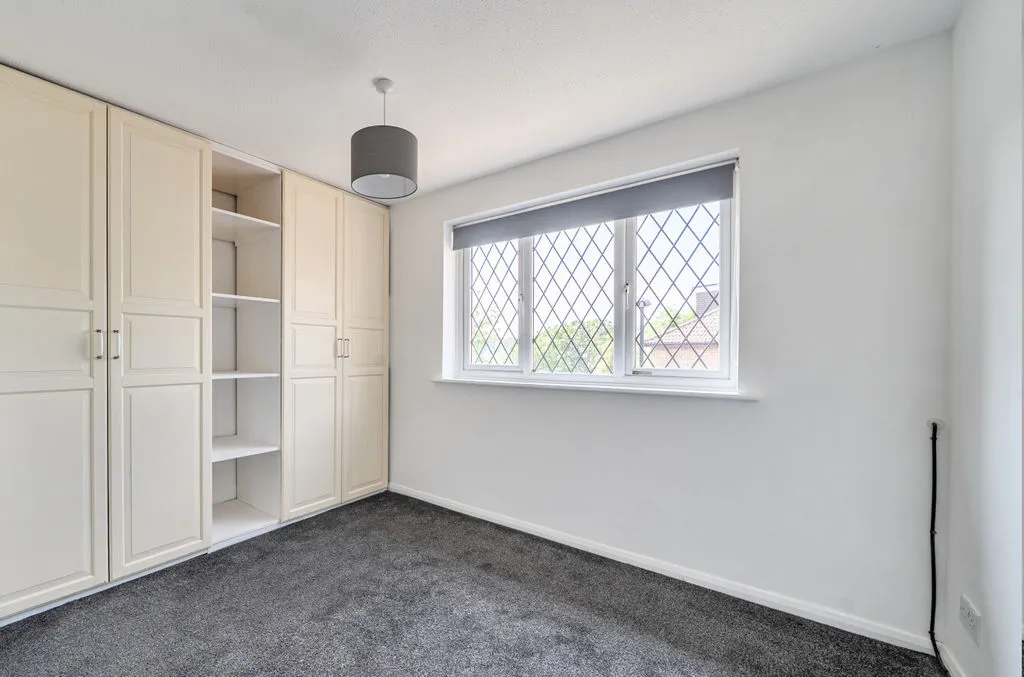 Aveling Close, Purley CR8 4DW, photo 17