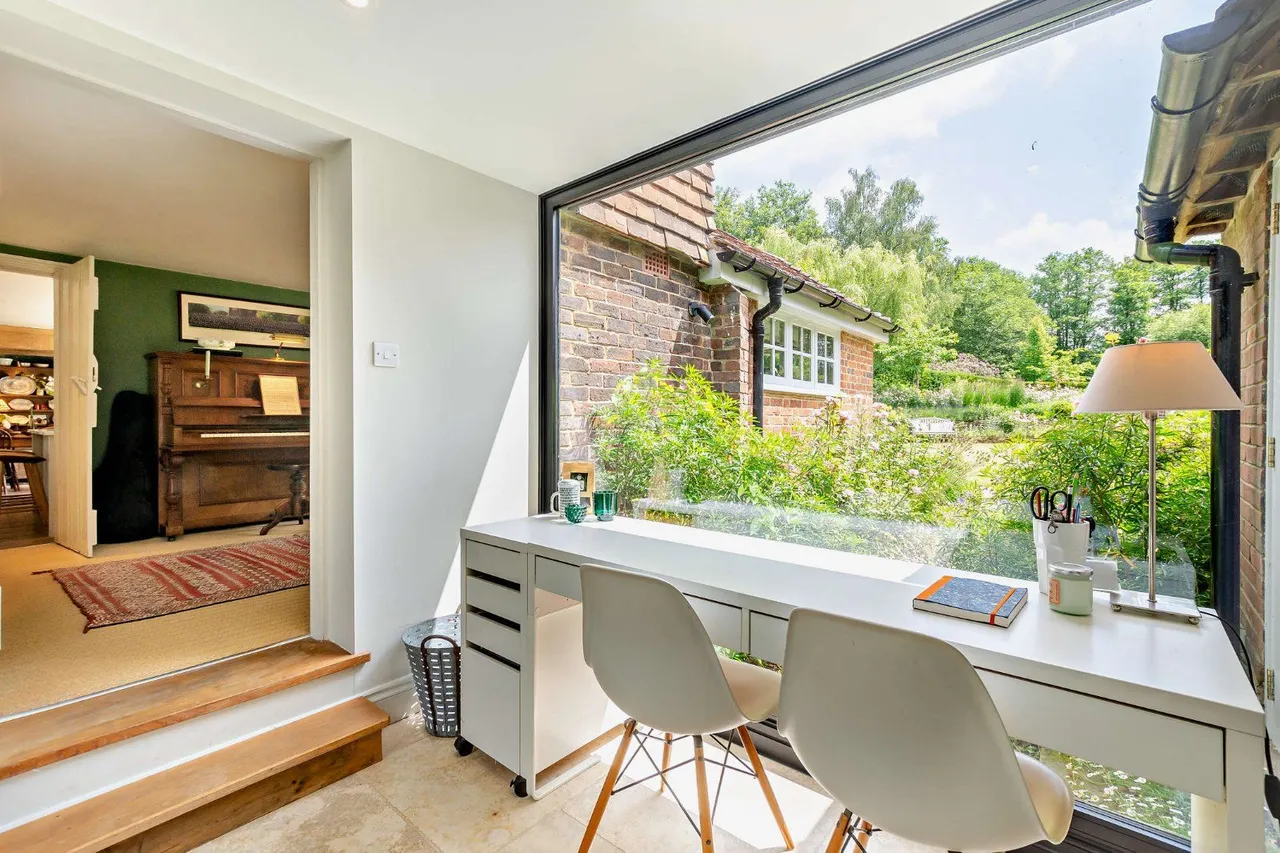 Newbridge, Colemans Hatch, Hartfield, East Sussex, TN7 4ES, photo 11