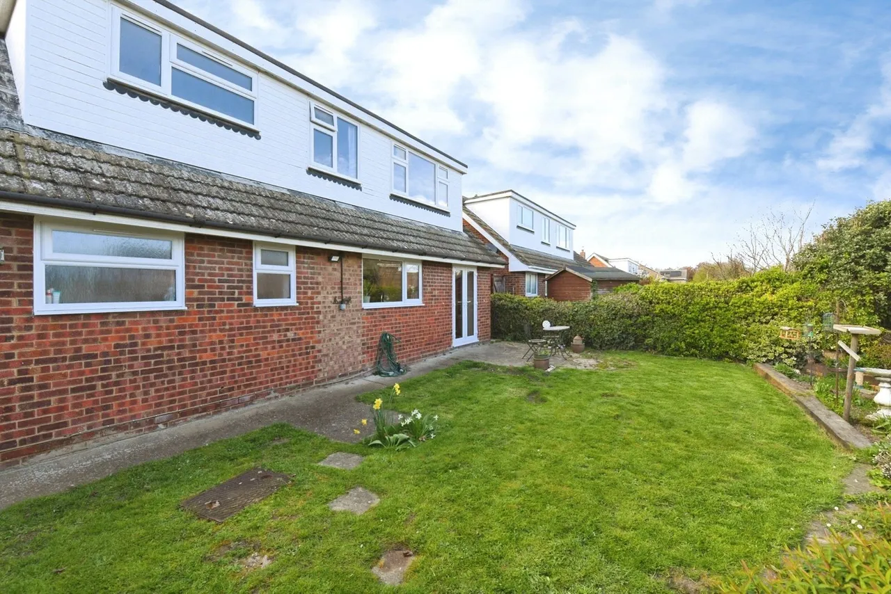 Pippins Road, Burnham On Crouch, CM0, photo 3