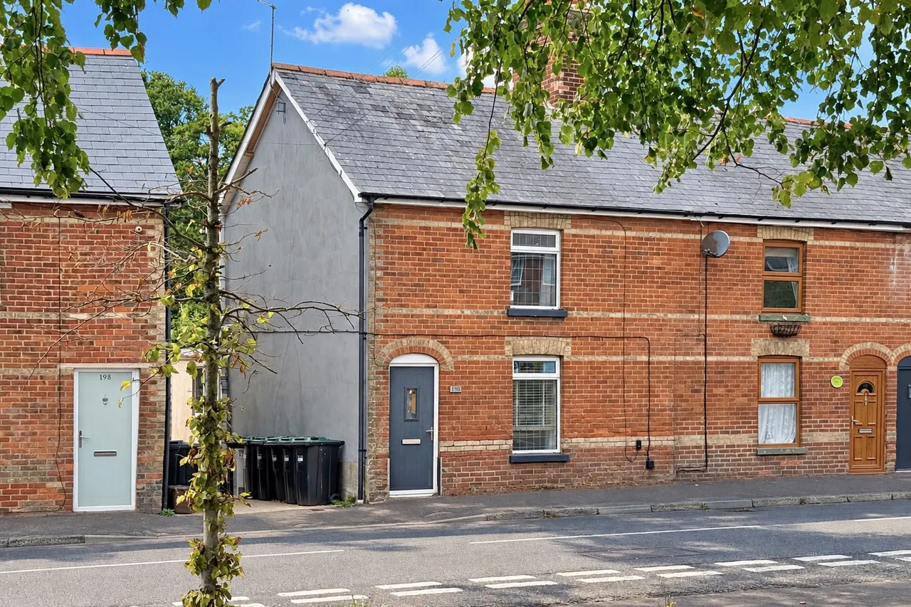 Christchurch Road, Ringwood, BH24, photo 2