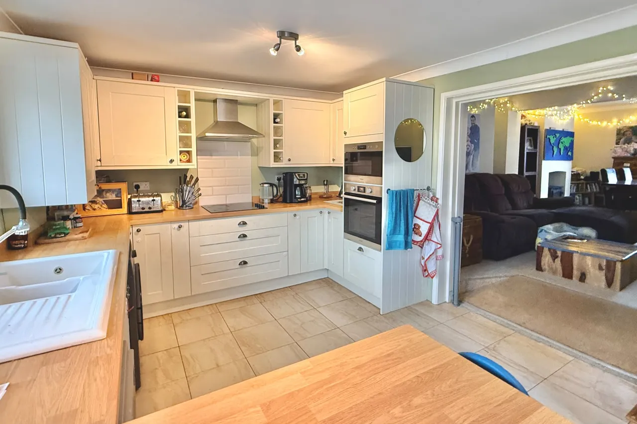 Christchurch Road, Ringwood, BH24, photo 6
