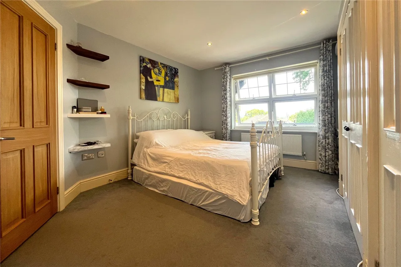 Thistledown Close, Wrecclesham, Farnham, Surrey, GU10 4AG, photo 4