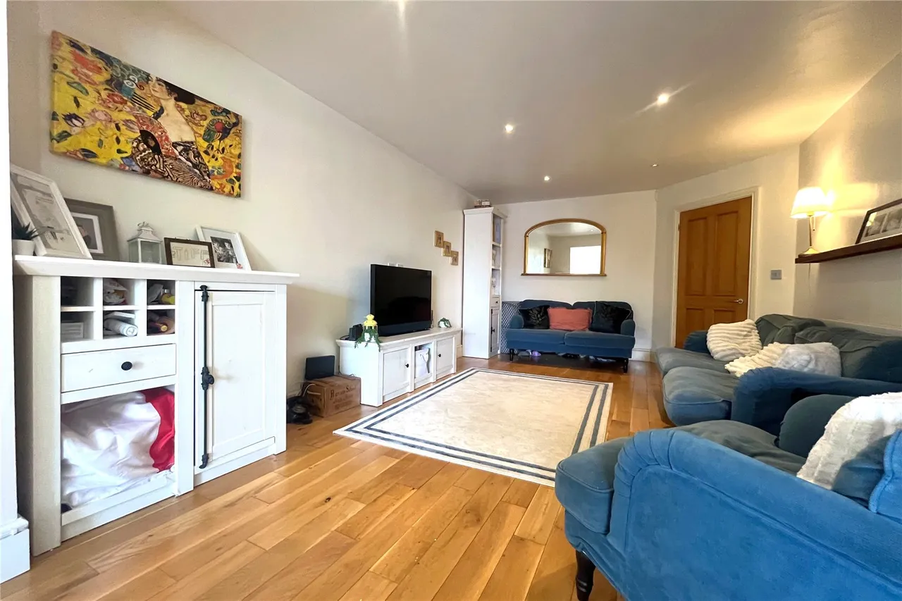 Thistledown Close, Wrecclesham, Farnham, Surrey, GU10 4AG, photo 7