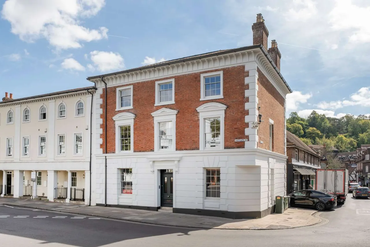 Eastgate House, Eastgate Street, Winchester, Hampshire, SO23 8DZ, photo 11