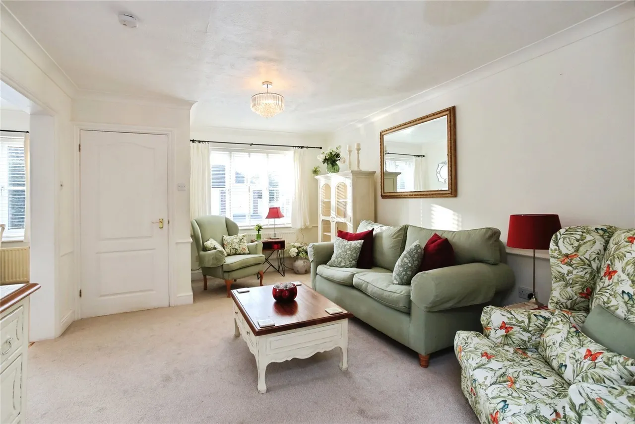 Reeves Terrace, Ticehurst, TN5, photo 2