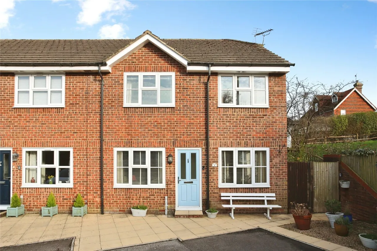 4 bed house for sale, Reeves Terrace, Ticehurst, TN5