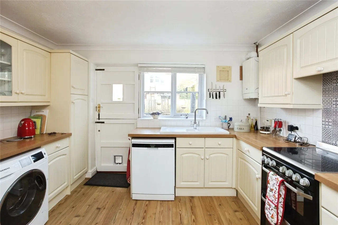 Reeves Terrace, Ticehurst, TN5, photo 6