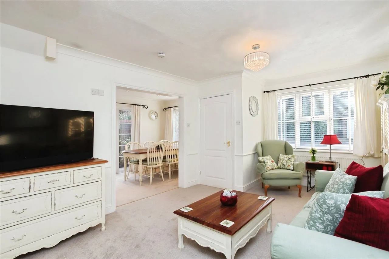 Reeves Terrace, Ticehurst, TN5, photo 4