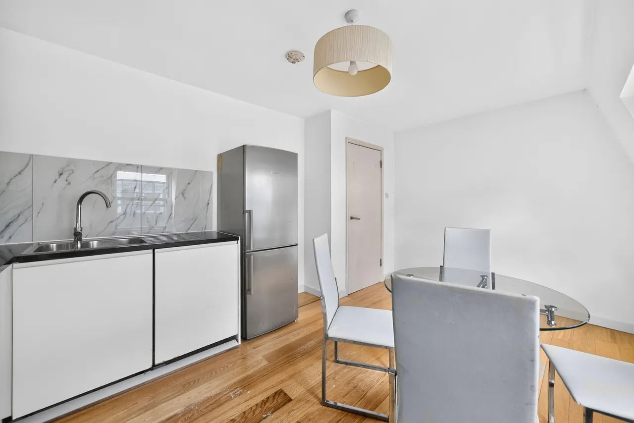 Leather Lane, London, EC1N, photo 12