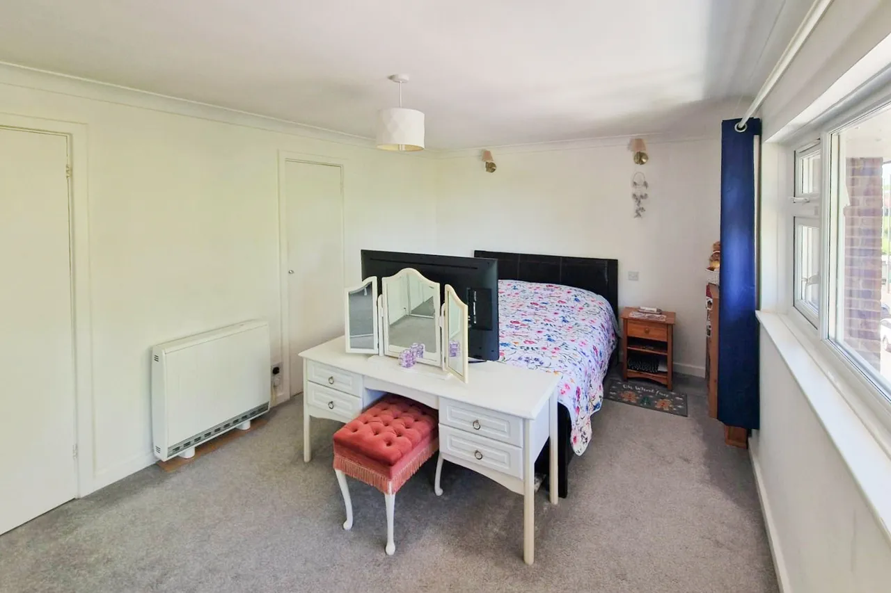 115a Aldershot Road, Guildford, photo 7