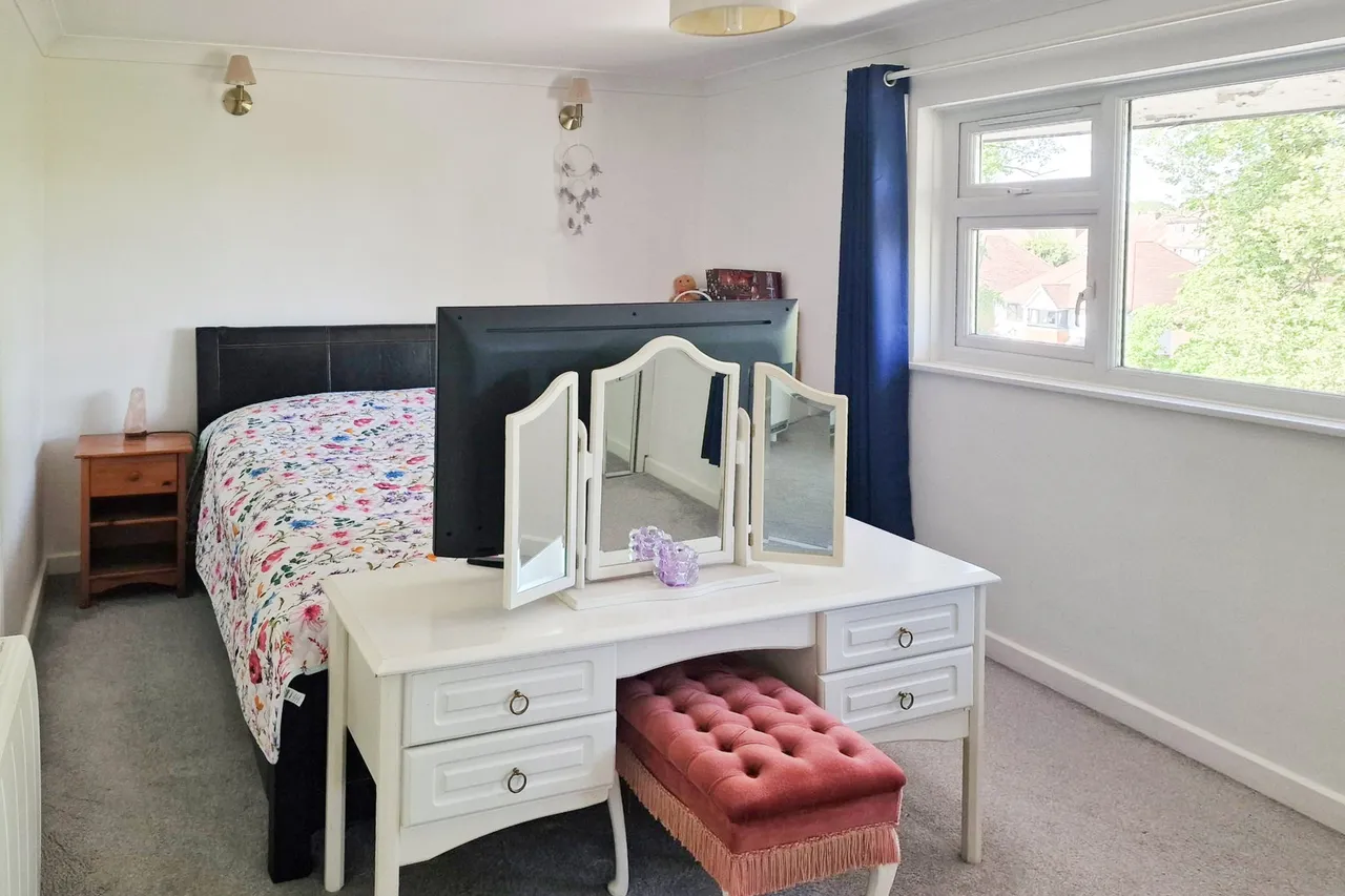 115a Aldershot Road, Guildford, photo 9