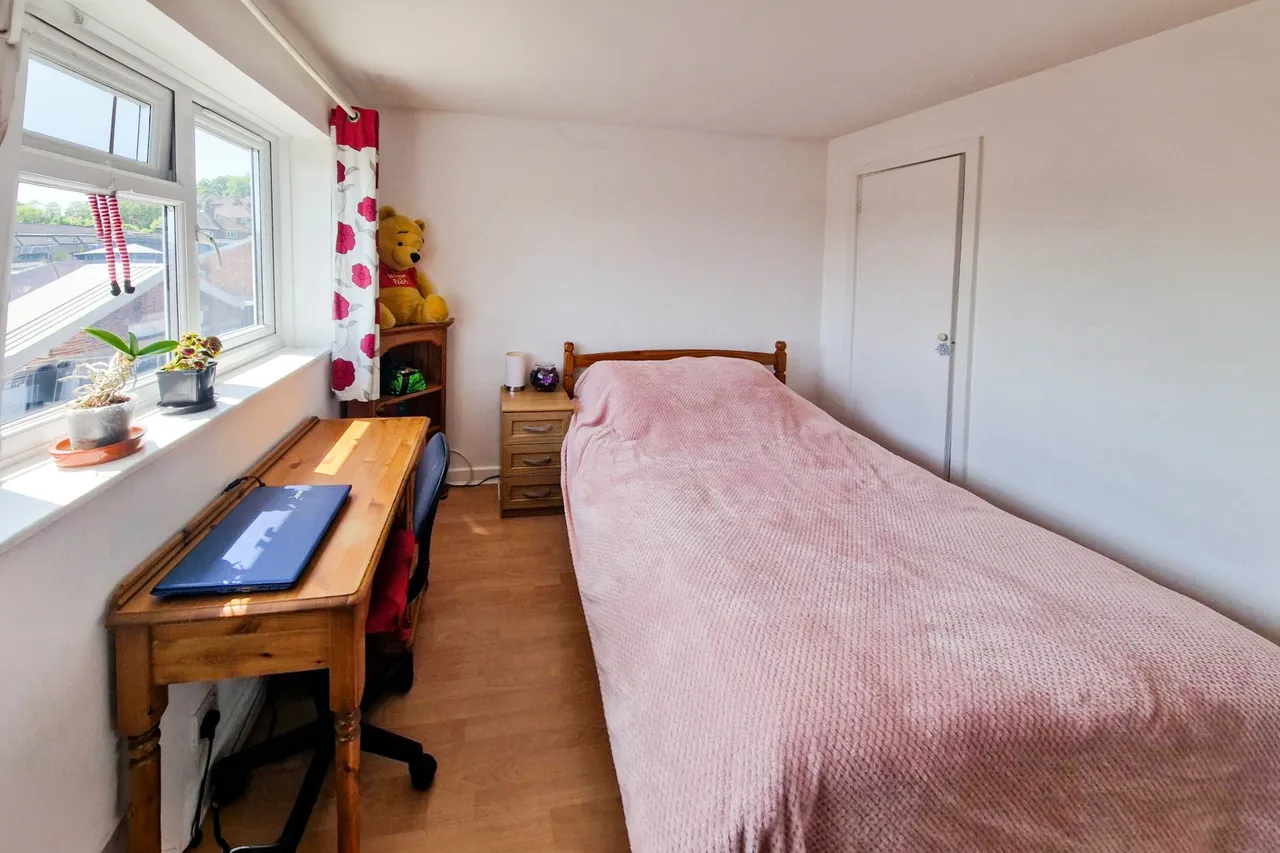 115a Aldershot Road, Guildford, photo 10