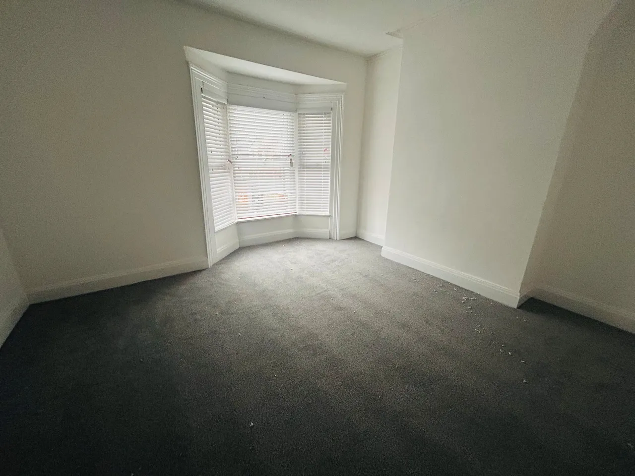 Sidney Road, L20, photo 6