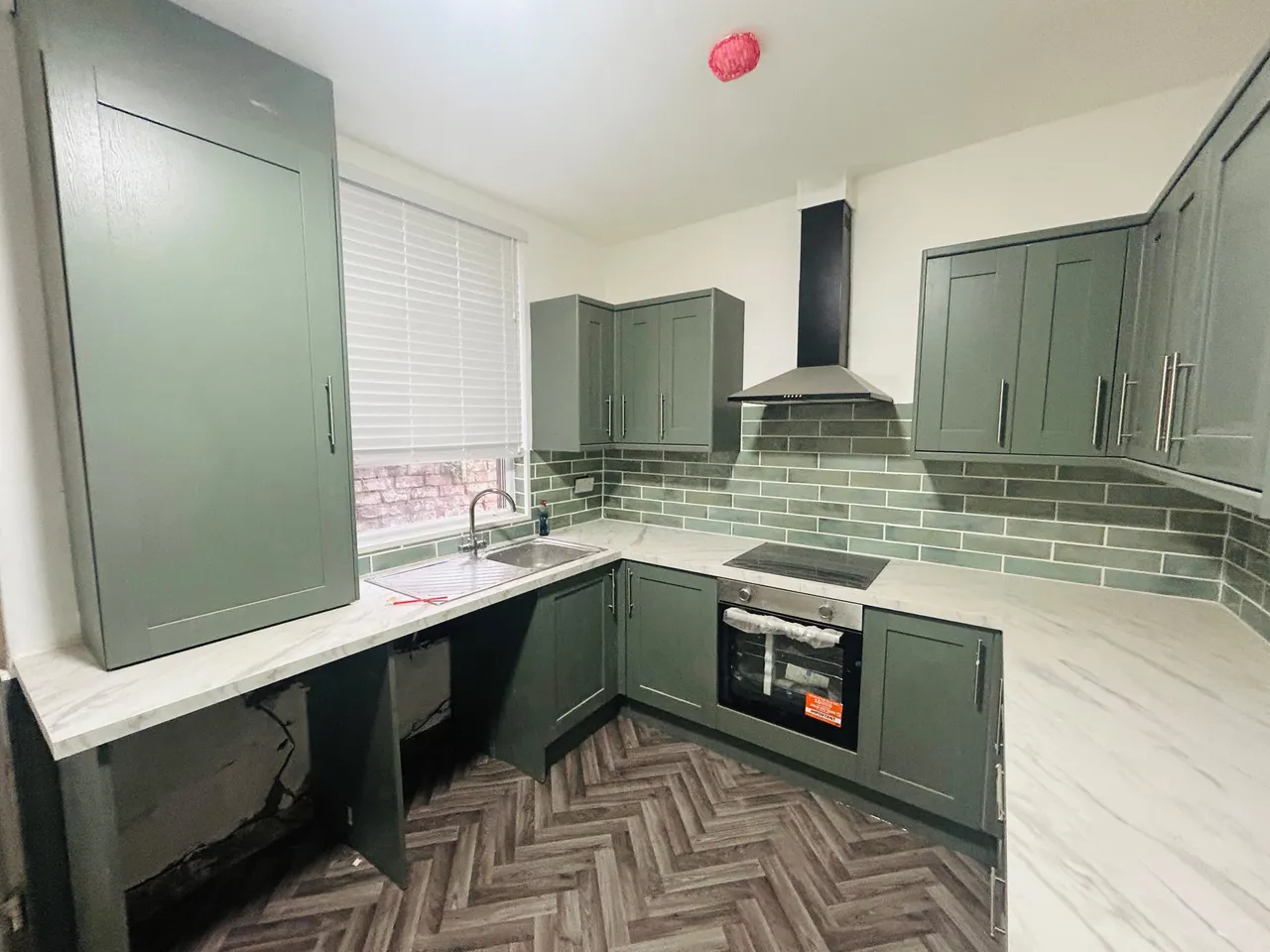 Sidney Road, L20, photo 4