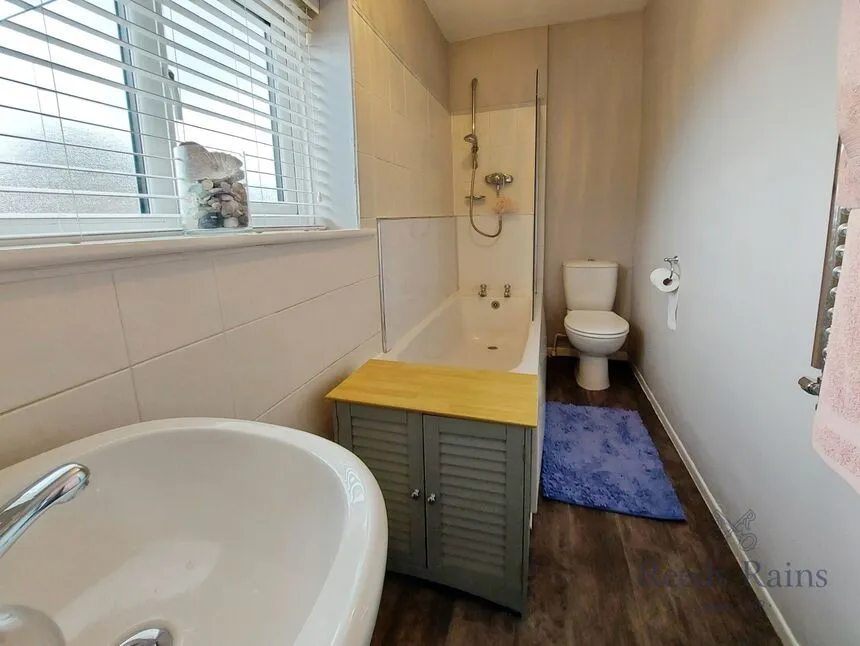 Newlands Drive, Wilmslow, SK9, photo 18