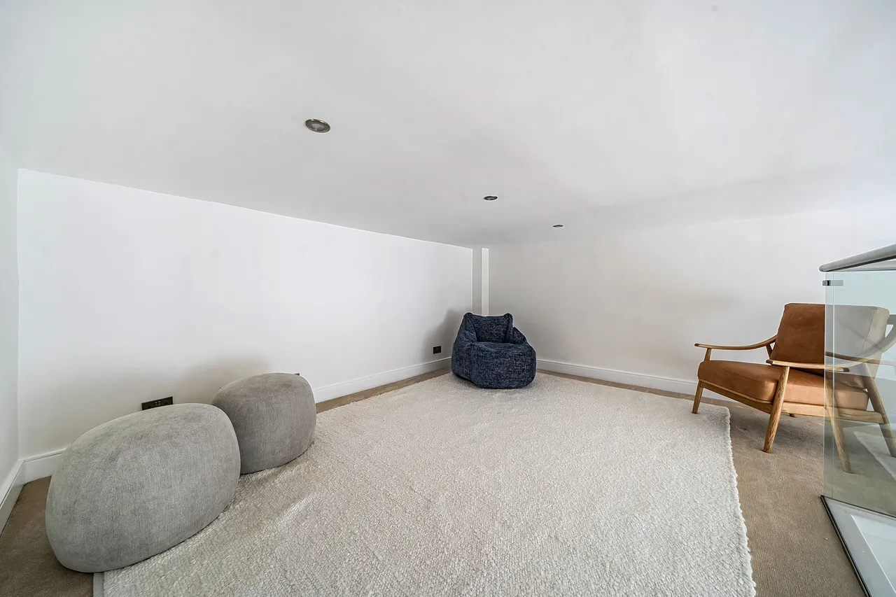 Flat 2, 29 De Vere Gardens, London, photo 6