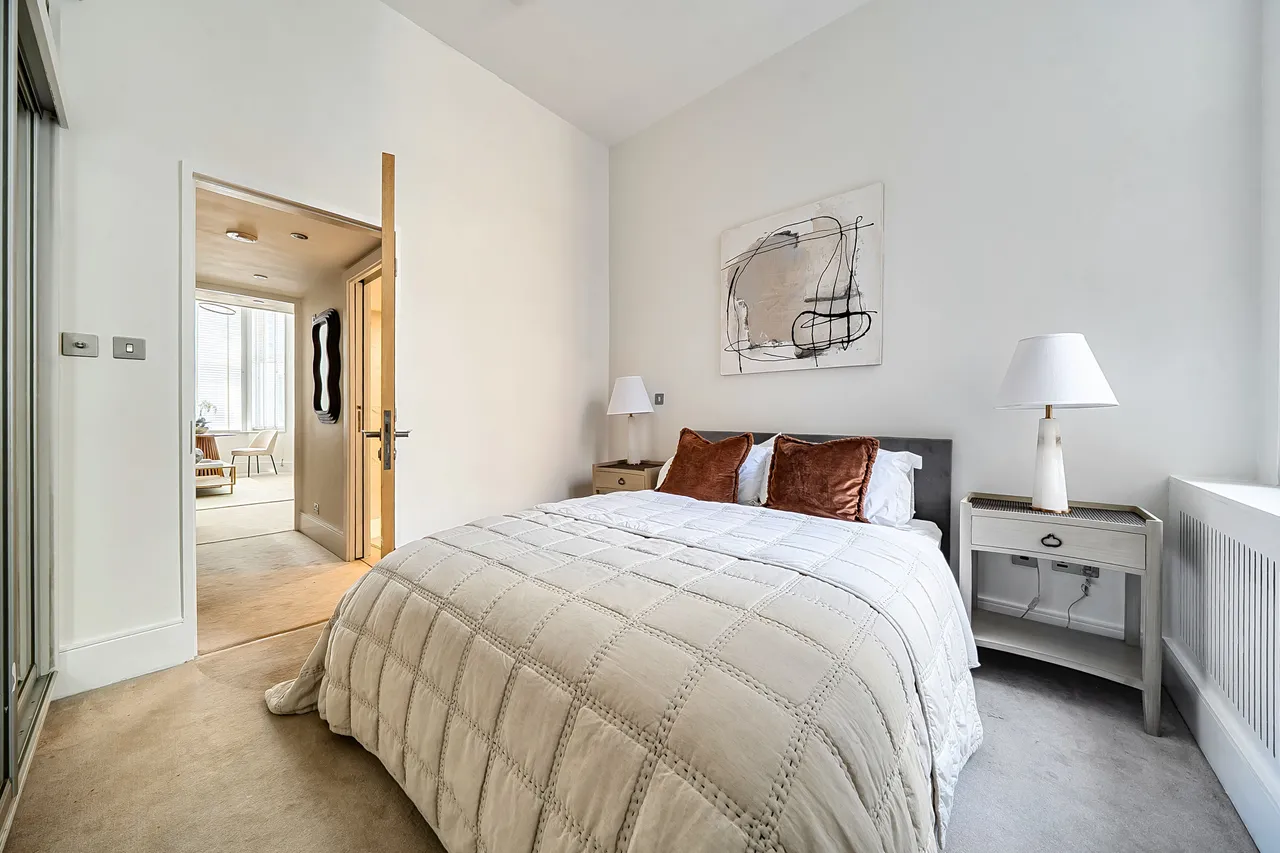Flat 2, 29 De Vere Gardens, London, photo 4