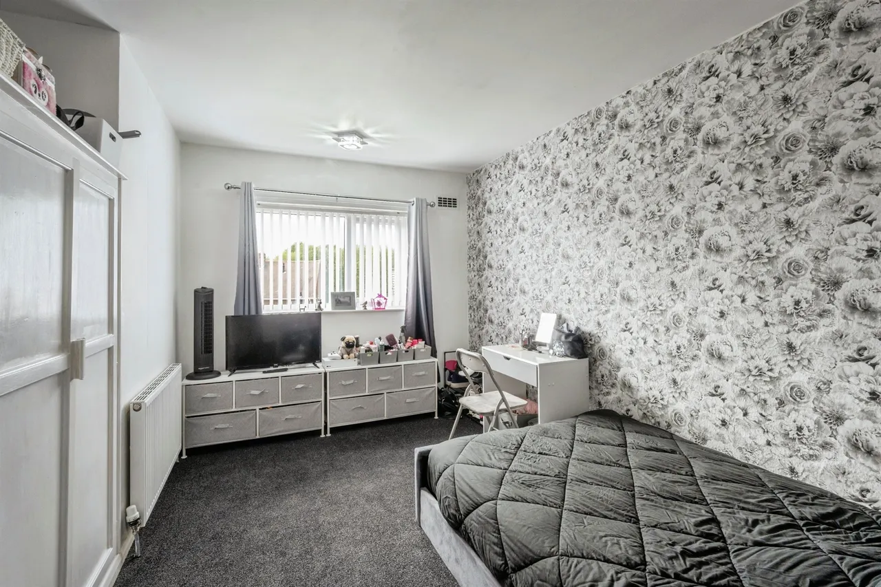 Roberts Avenue, Conisbrough, DONCASTER, photo 12